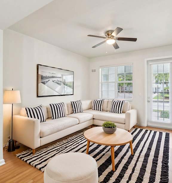Luxury Apartments in Jupiter, FL | The Dakota